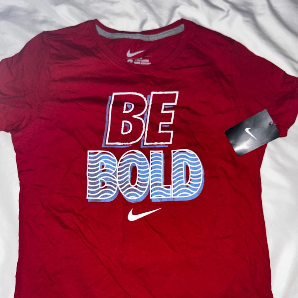 Nike Red BE BOLD Athletic T-Shirt NEW WITH TAG
